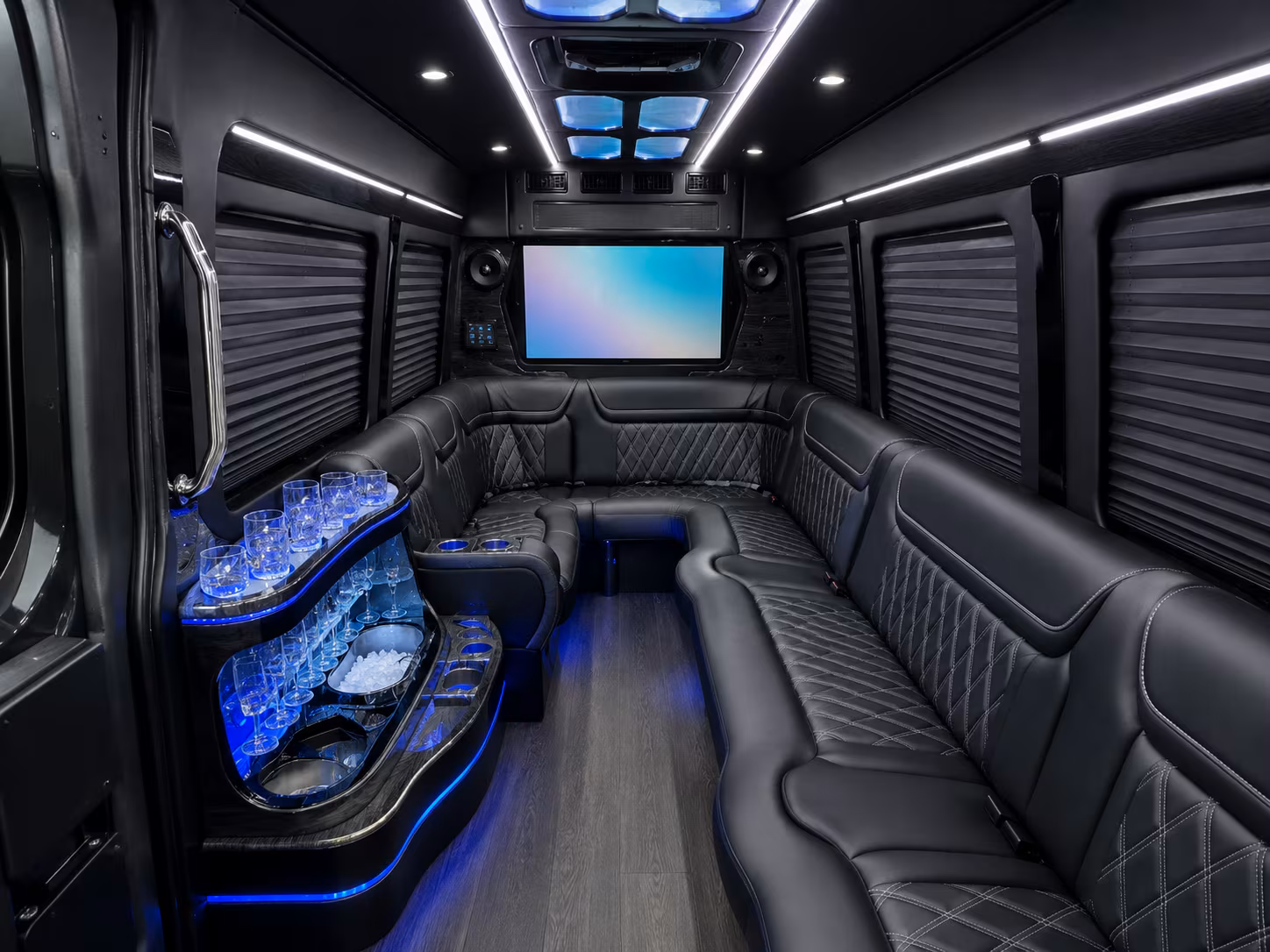garland custom day trip and driving tour bus rentals