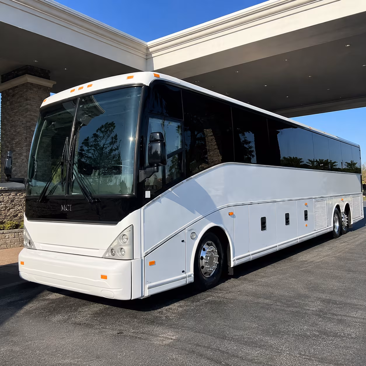 hotel shuttles for conferences and business travel